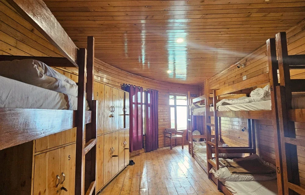 6 Bed Male Dorm
