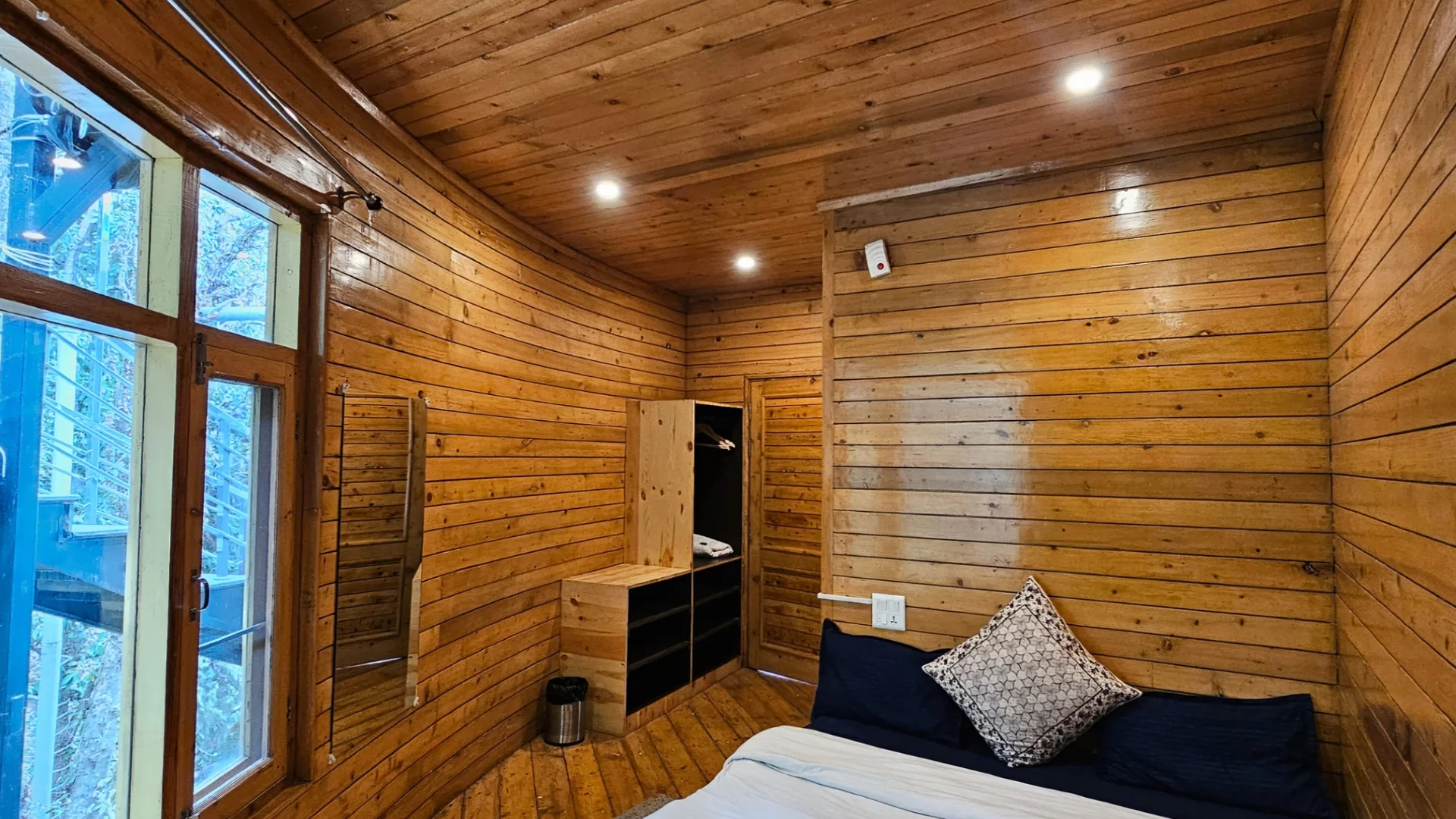EDM Hostel